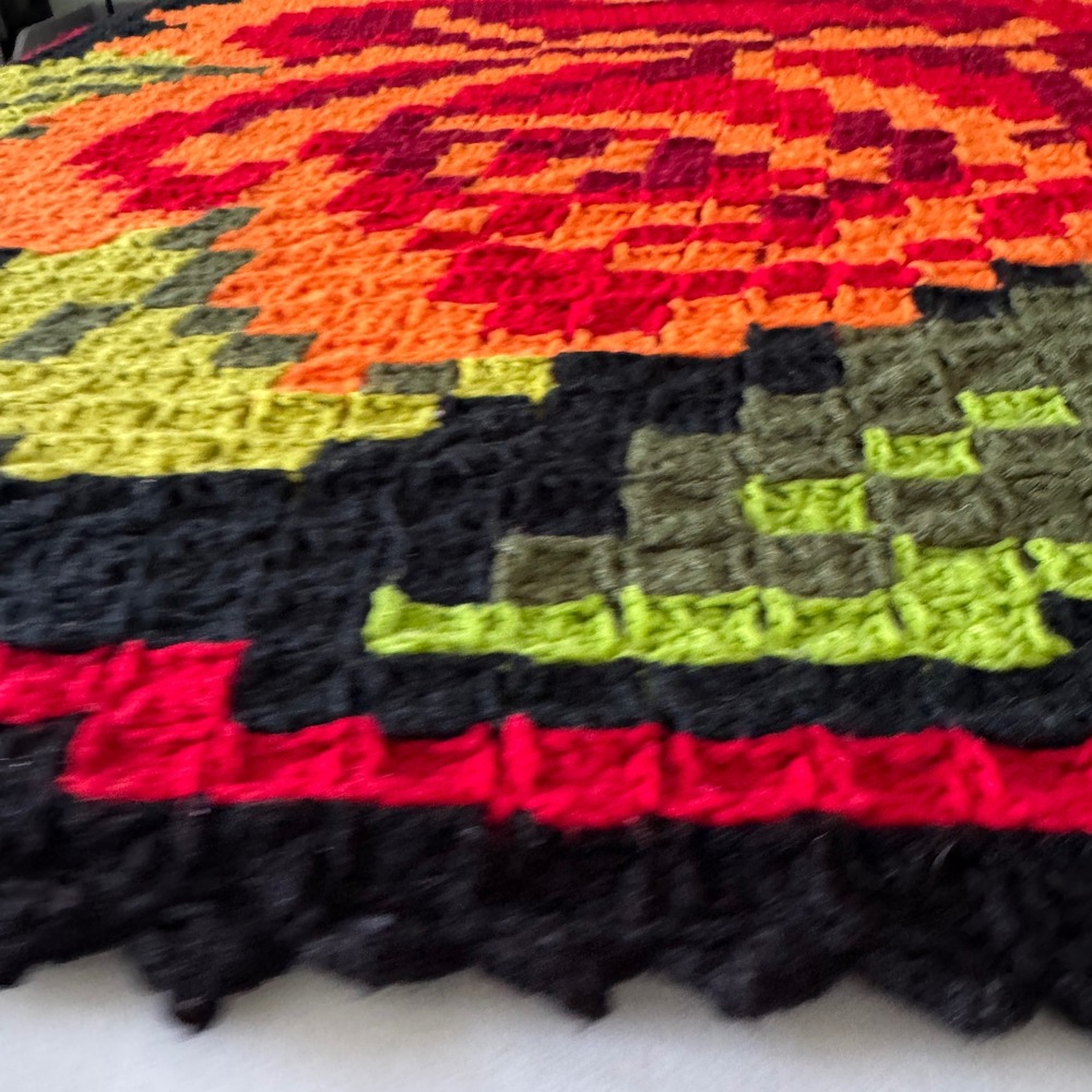 Handmade Crochet Rose Throw Blanket Black Red Orange Floral Pixel Afghan 72x70" - Picture 7 of 14